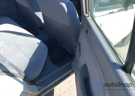 1995 Ford Escort Lx/Sport z USA, uszkodzony, nr VIN 3FASP13J7SR171562